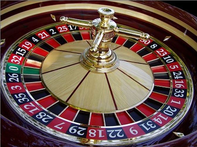 Lucky7Even Casino کھلاڑیوں کے لیے لائیو کیسینو سیکشن